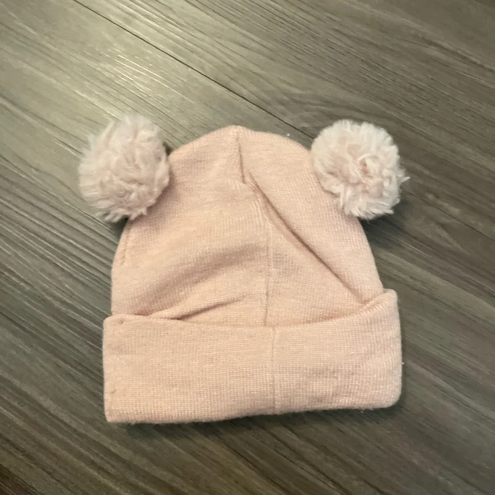 H&M Blush Knit Beanie with Pom-Poms eyelashes size 4T/6X